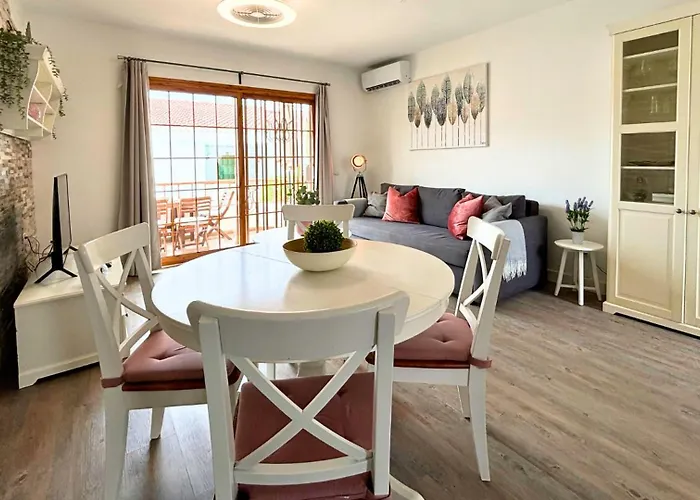 Markethome Bouganvillas 2 Apartment *