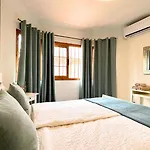 Appartement Markethome Bouganvillas 2 *